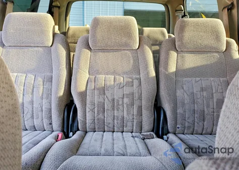 2004 Pontiac Montana z USA, uszkodzony, nr VIN 1GMDX03E24D176868